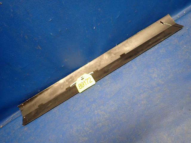 77822-02 Piper - Duct - Heater Outlet Left